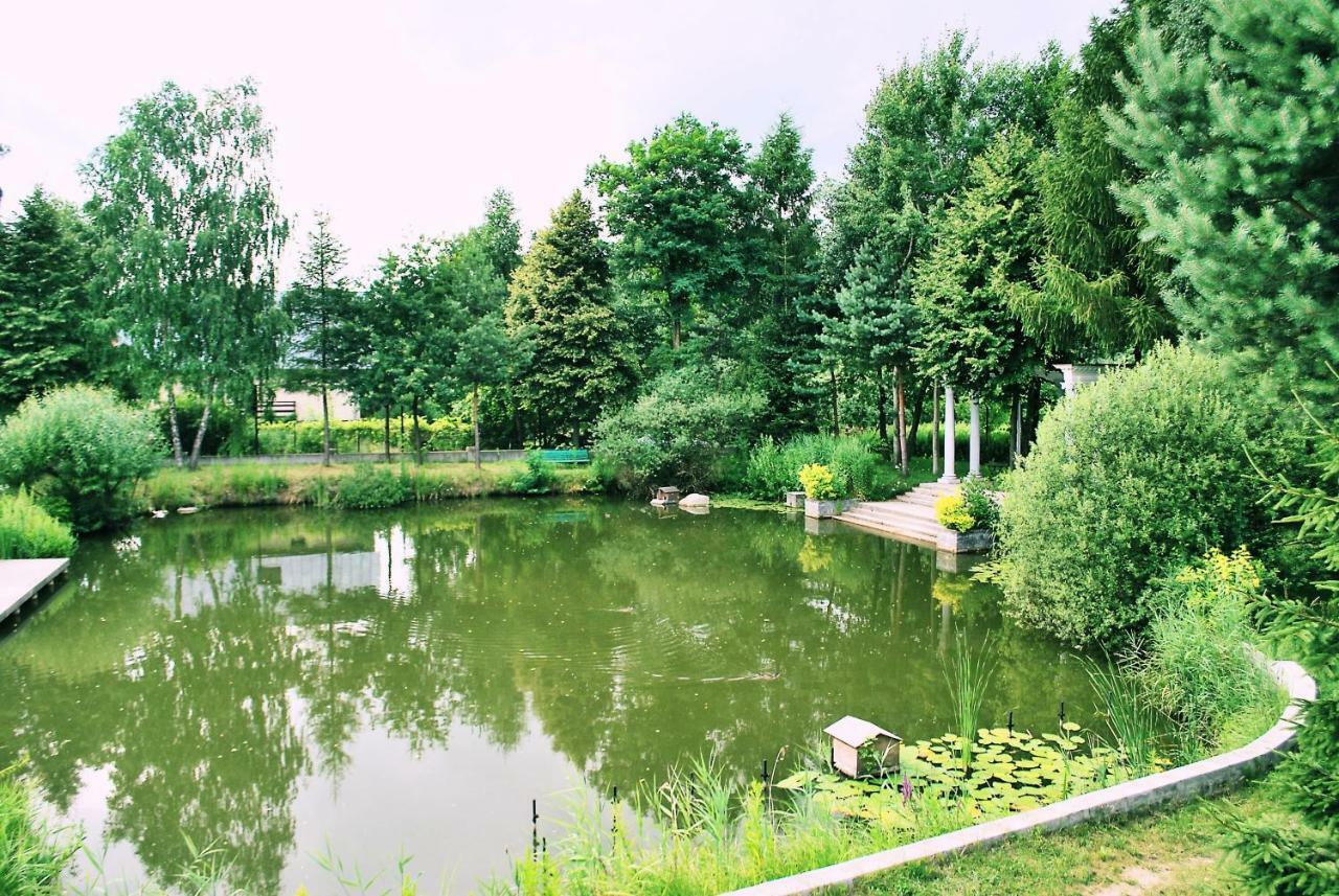 Hotel Ksiaze Poniatowski Lesznowola  Екстер'єр фото